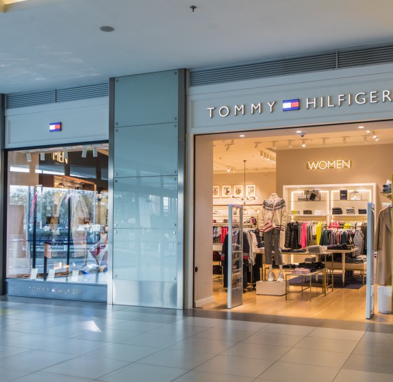 tommy hilfiger the mall